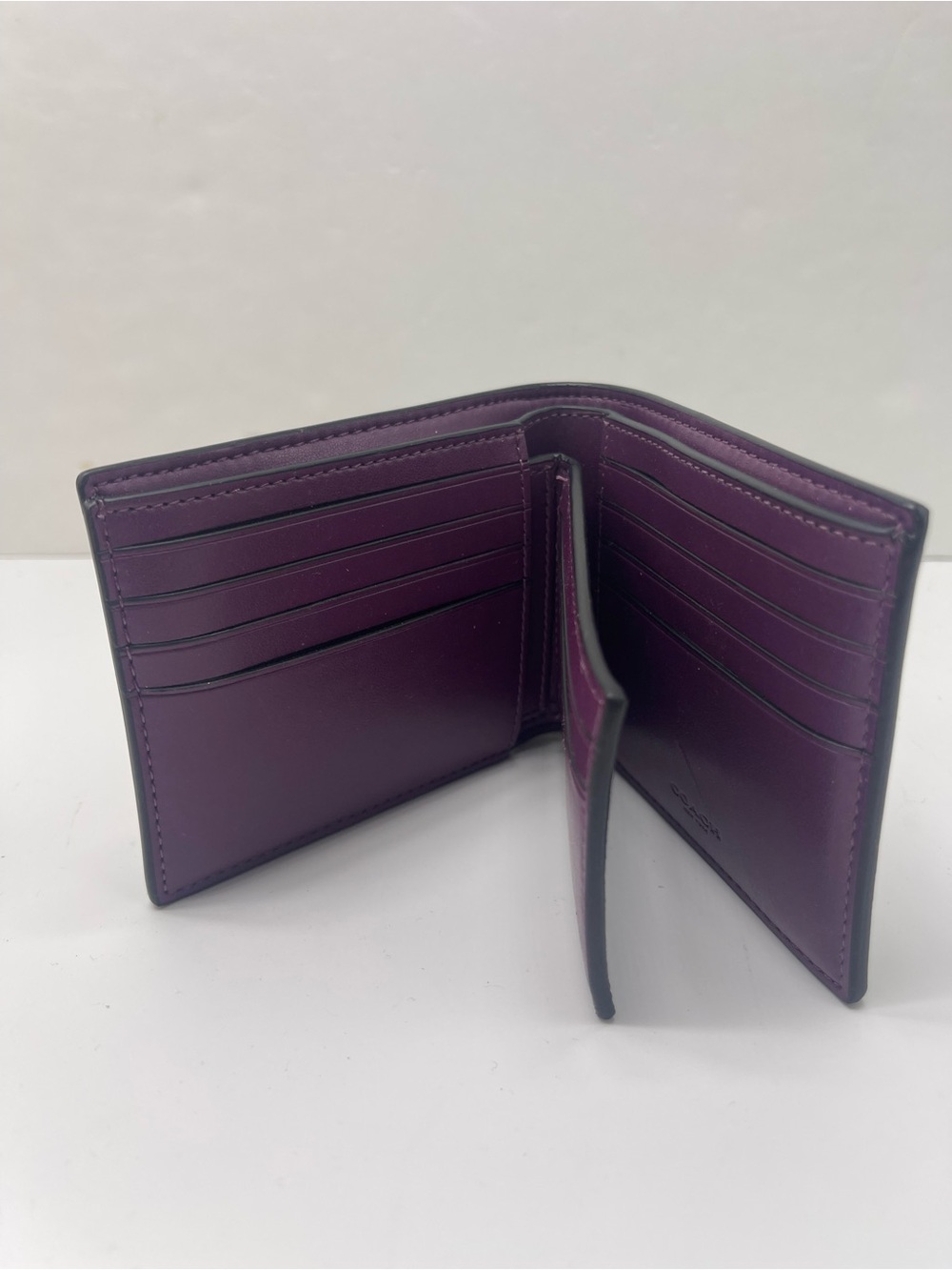 Coach 3 in 1 Signature Disney X Wallet Dumbo 91654 Charcoal Plum Multi
NWT - Picture 6 of 16